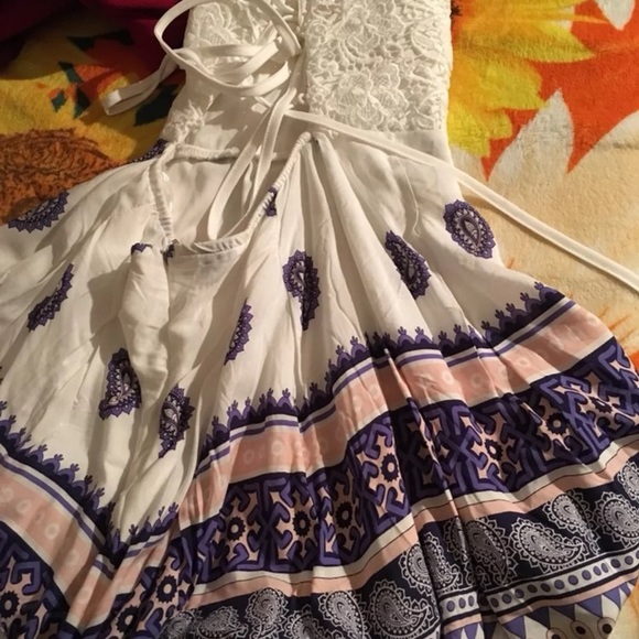 Laura’s Boutique romper - Picture 3 of 3